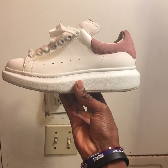ALEXANDER MCQUEEN